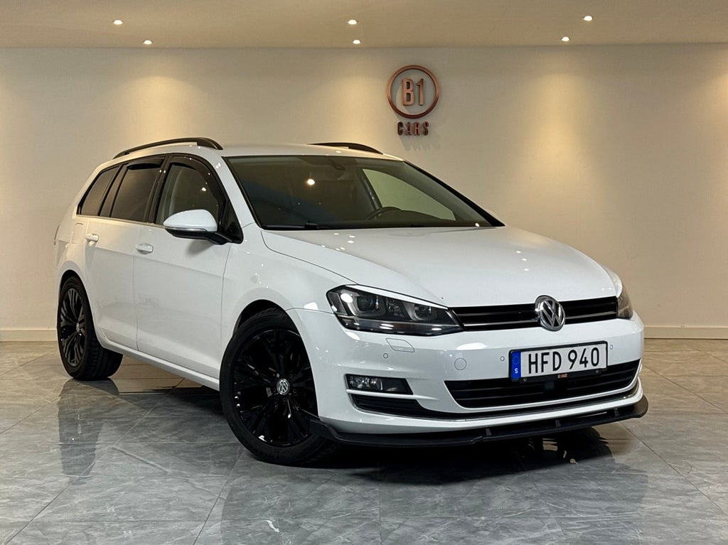Volkswagen Golf SPORTKOMBI 1.4 TSI 140HK R-LINE DRAG B-KAMERA