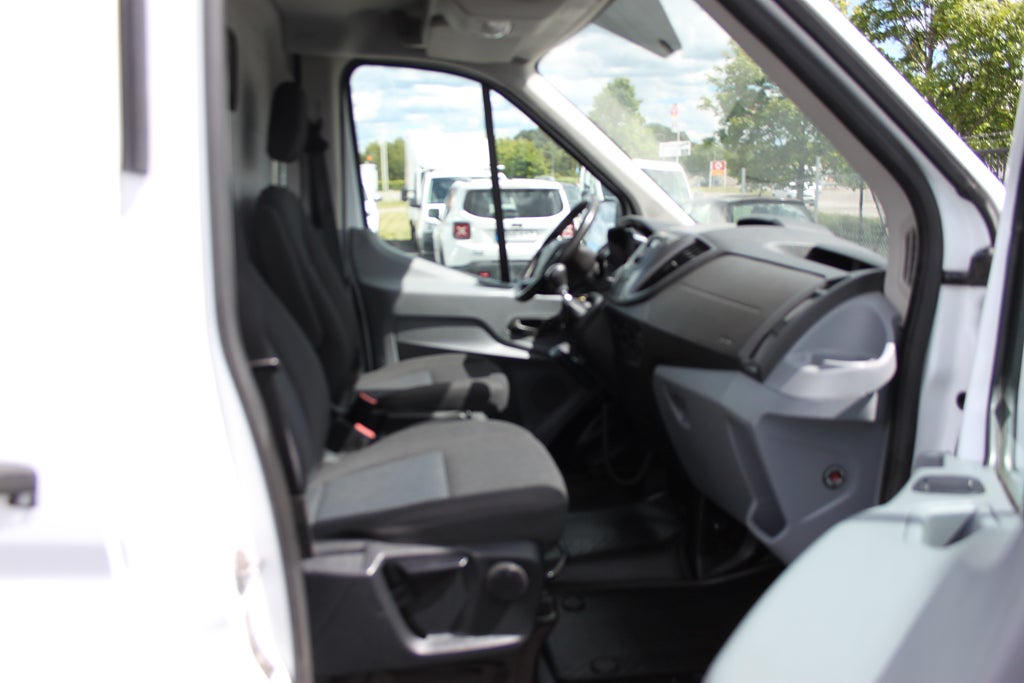 Ford transit 350 2.0 TDCi AWD Euro 6, bild 4