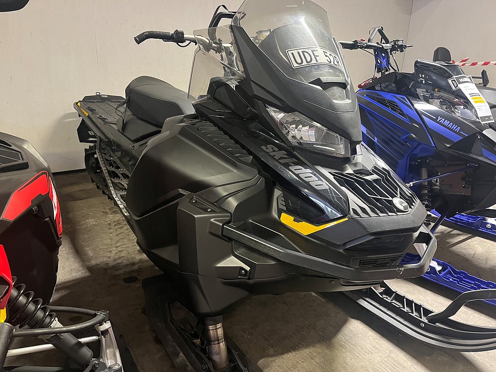 Ski-Doo Tundra LE 600 EFI 