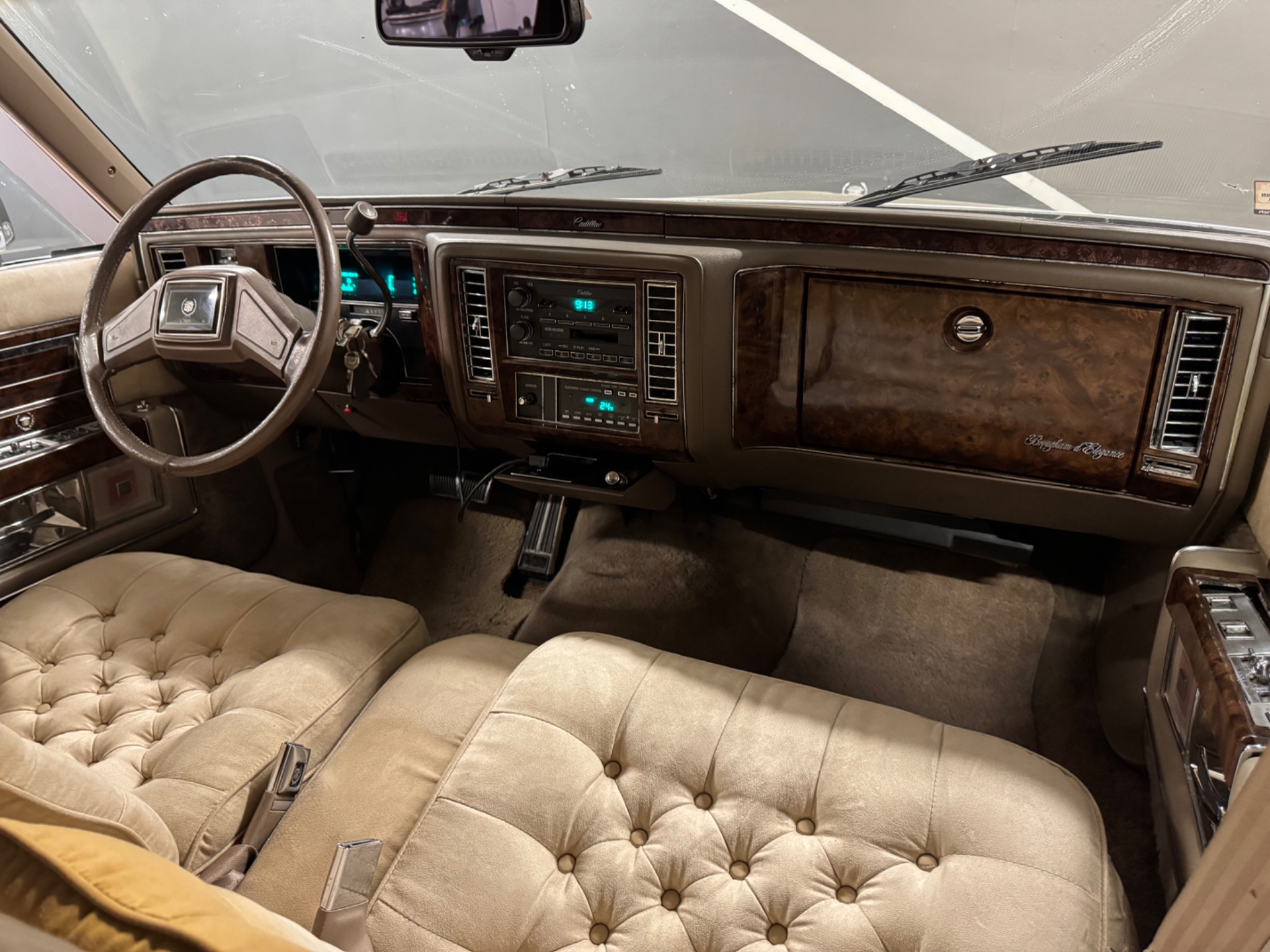 Cadillac Brougham 5.7 V8 1990, photo 7/40