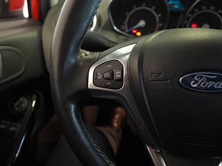 Halvkombi Ford Fiesta 12 av 18