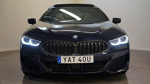 BMW 840i har en rak sexa som genererar 340 hästkrafter. 