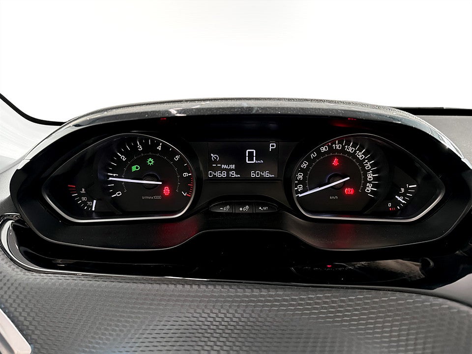 Bild på Peugeot 2008 Active 1.2 e-THP 110hk Aut - PANO, EN ÄGARE