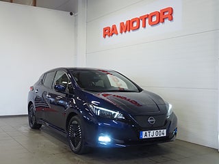 Halvkombi Nissan Leaf 1 av 21