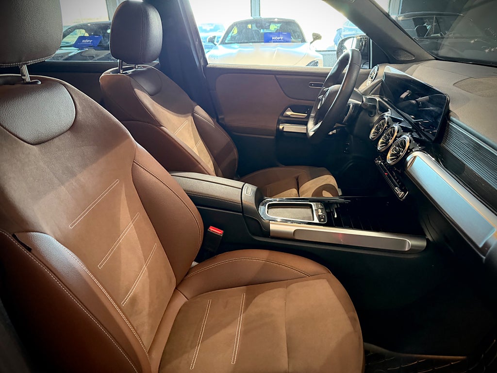 Mercedes-Benz GLB 200 AMG Advanced Plus 7sits Värmare - bild 18