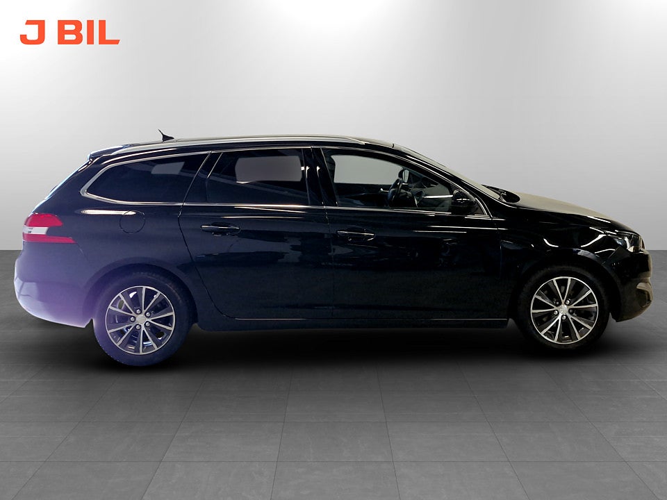 Bild på Peugeot 308 sw SW Allure 1.2 PT 130hk PANORAMA