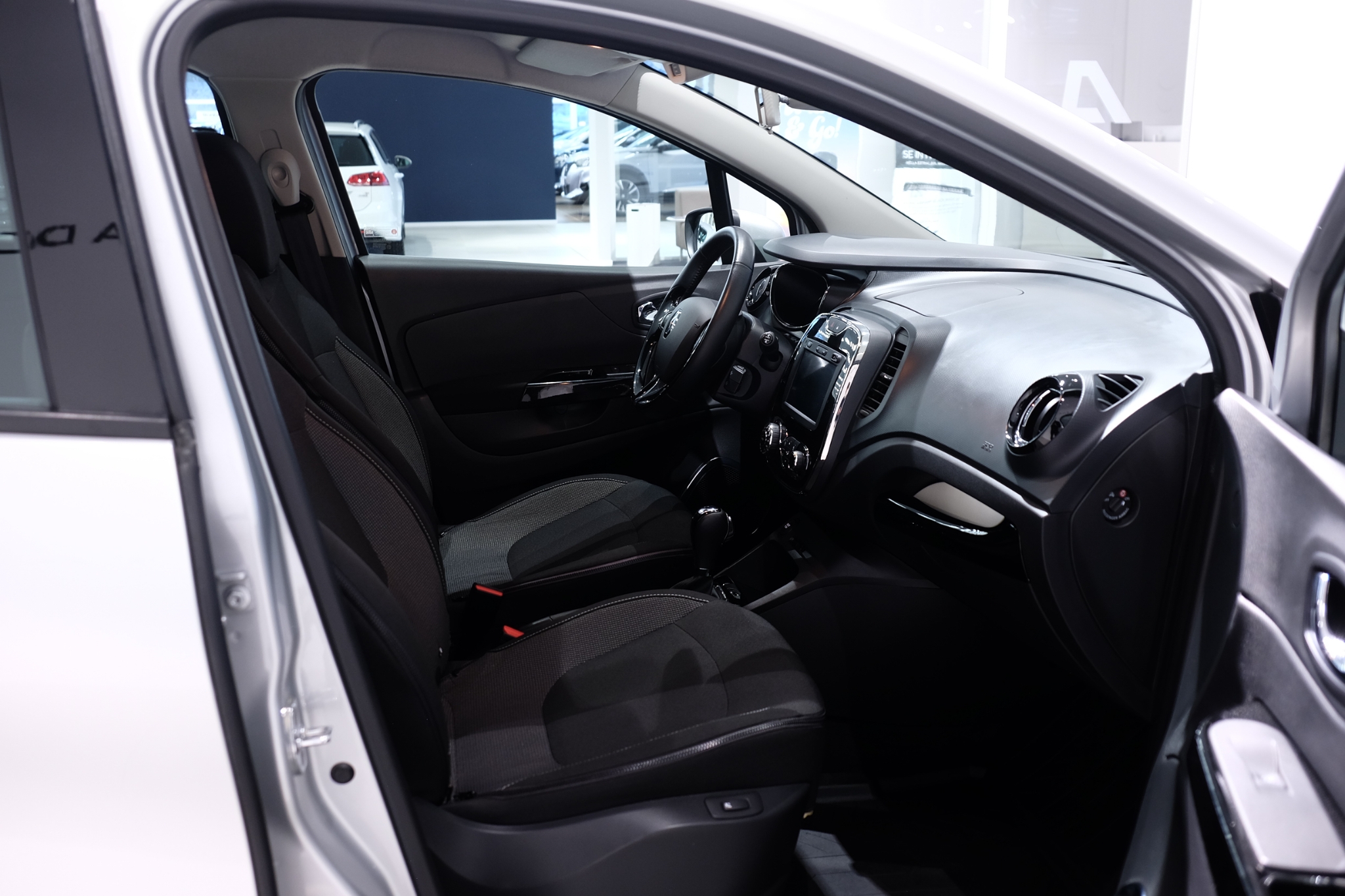 Renault Captur 2014, kuva 7/46