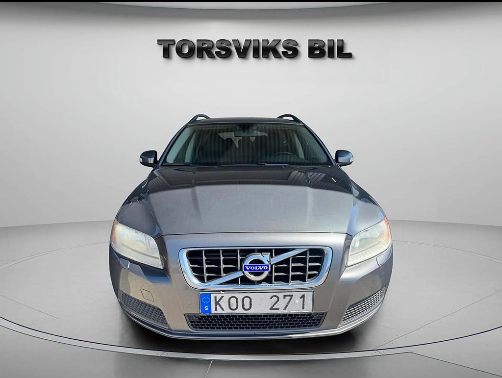 Volvo V70 2.0F Kinetic# Ny besiktad#Fullservad - miniatyr 8