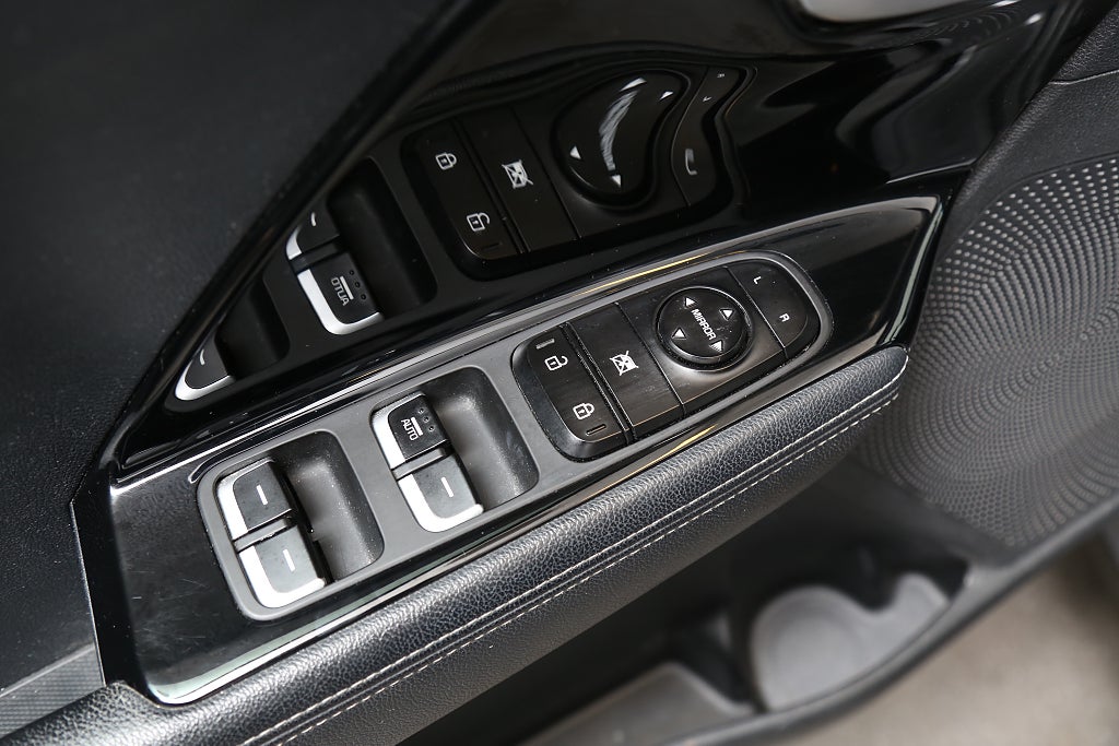 Kia Niro 1,6 GDI Hybrid 141hk Advance Pkt 1 Aut Motorv Drag 2018