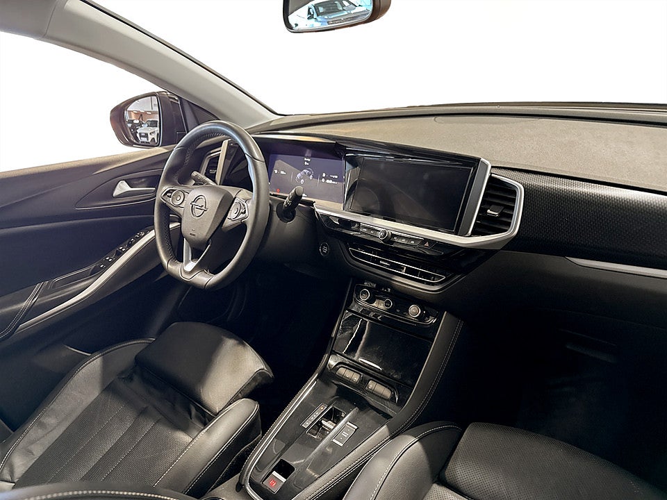 Bild på Opel Grandland SE Edition+ 1.2 PT 130hk Aut RATTVÄRME DRAG