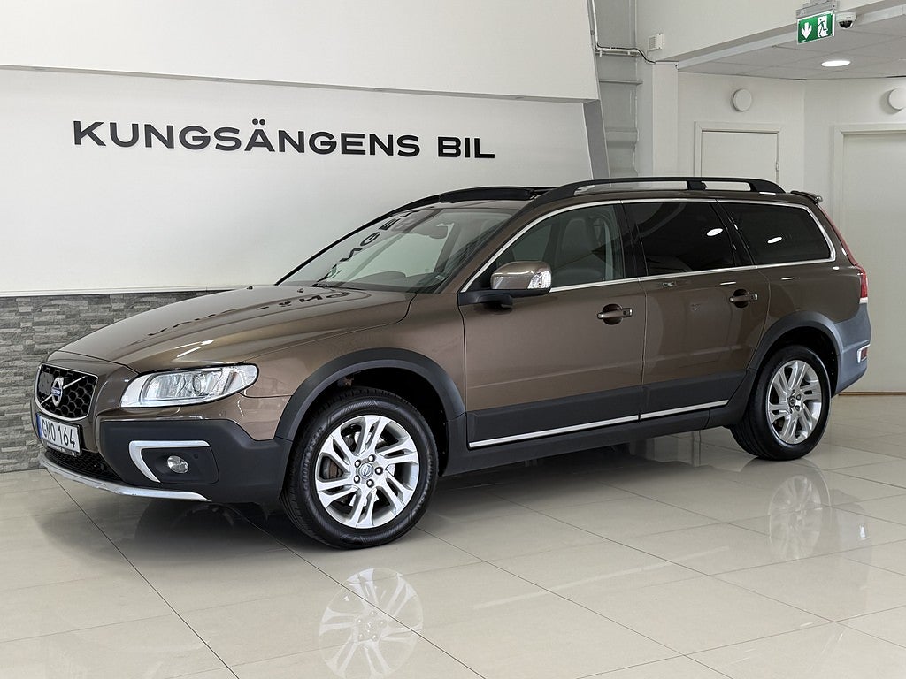 Volvo XC70 D4 Summum Taklucka VOC DRAG BLIS Värmare Navi Kambytt