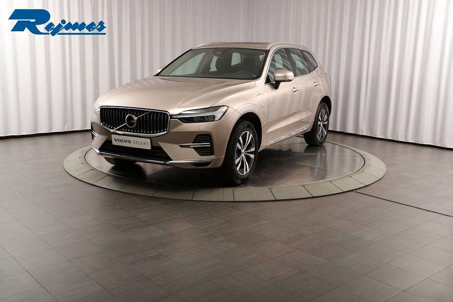 Volvo XC60 Recharge T6 Core Edition