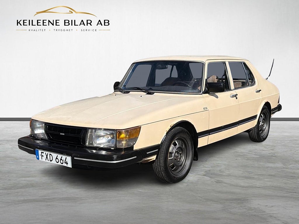 Saab 900 4-dörrars Sedan 2.0