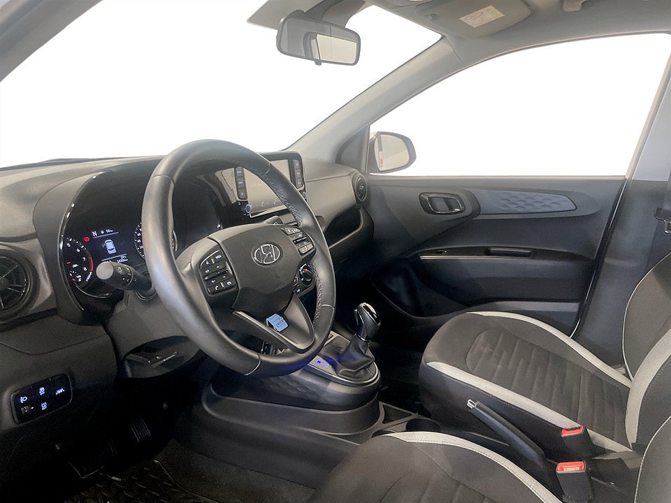 Bild på Hyundai i10 Essential 1.0 Blue 67hk Aut CARPLAY