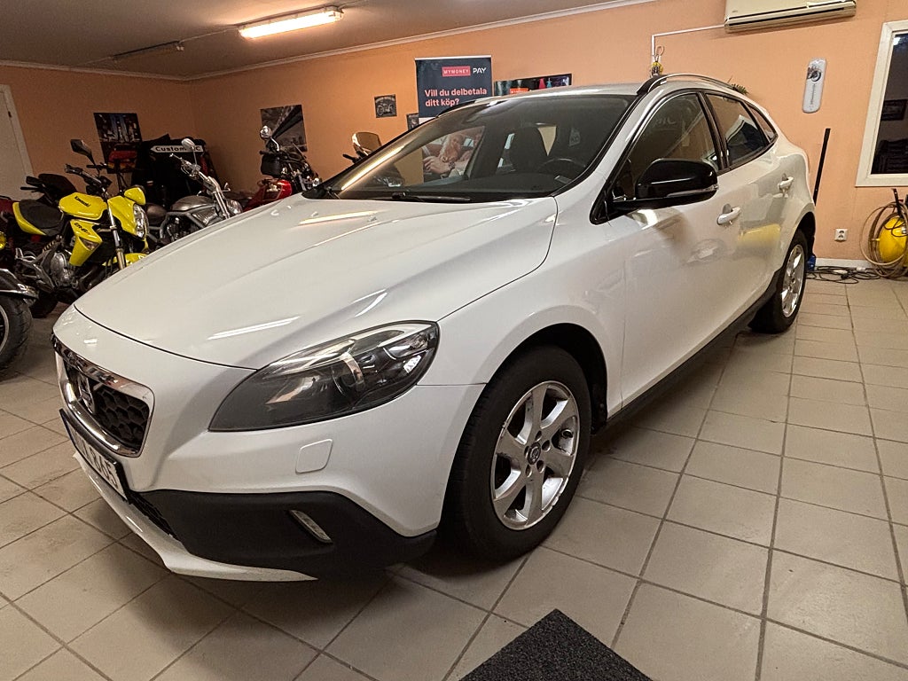 Volvo V40 Cross Country D2 Powershift Momentum Euro 5