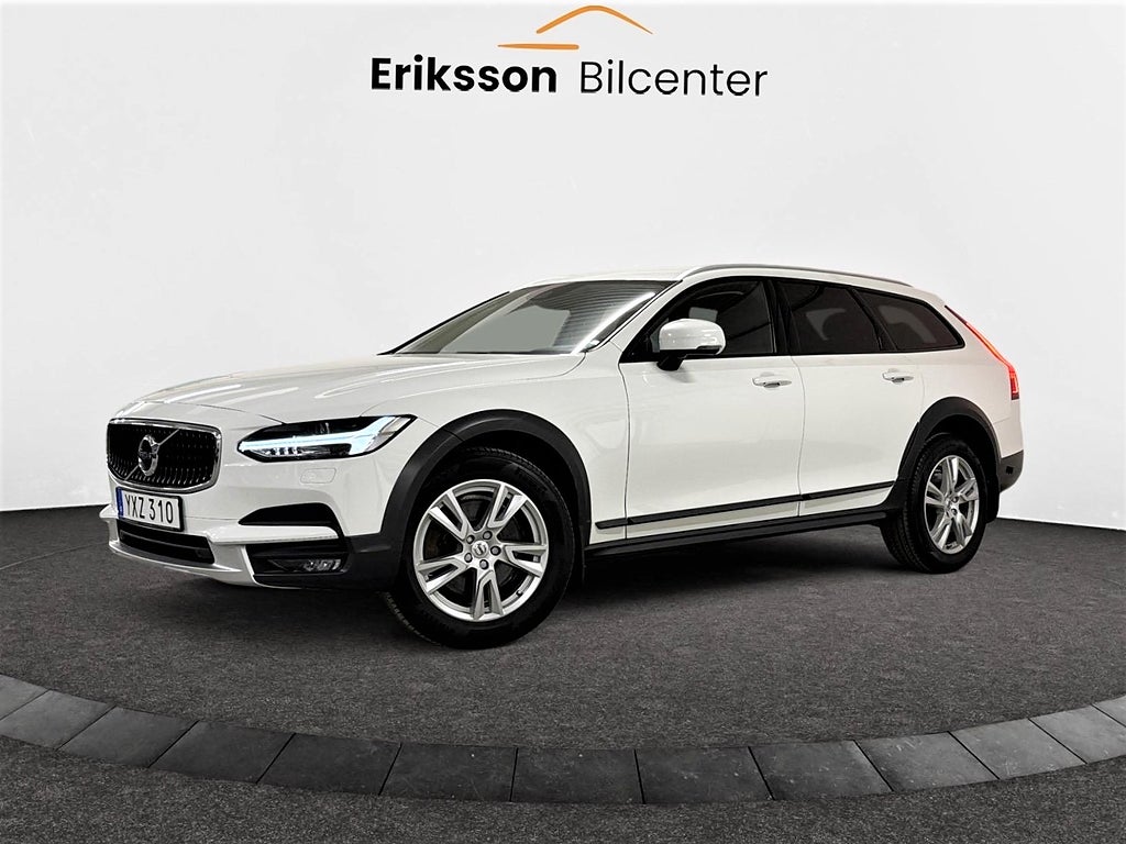 Volvo V90 Cross Country D4 190hk AWD Momentum Plus VoC/Keyless/D-värm/Eu-6