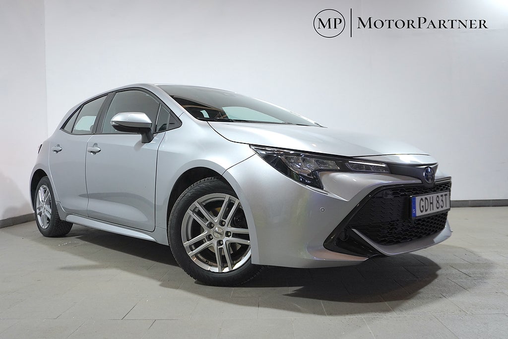 Toyota Corolla Hybrid e-CVT Active Kamera Navi Keyless 122hk 3,95%