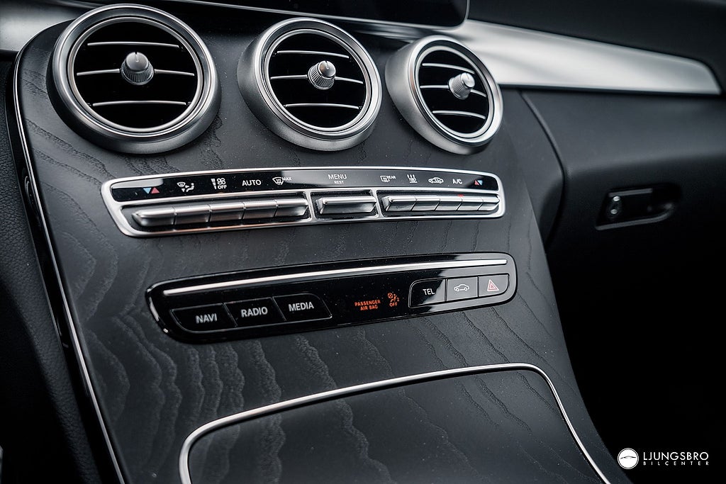 Mercedes-Benz C200 d 2019 - miniatyr 11