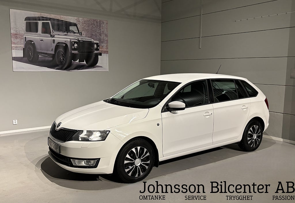 Skoda Rapid Spaceback 1.2 TSI Nyservad Drag Navigation P-sensorer 105hk