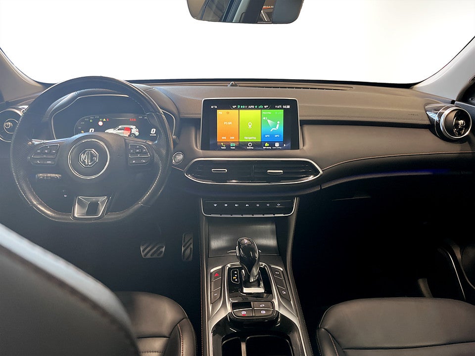 Bild på MG EHS PHEV EDU II 258hk Aut 360-KAMERA PANO NAVI