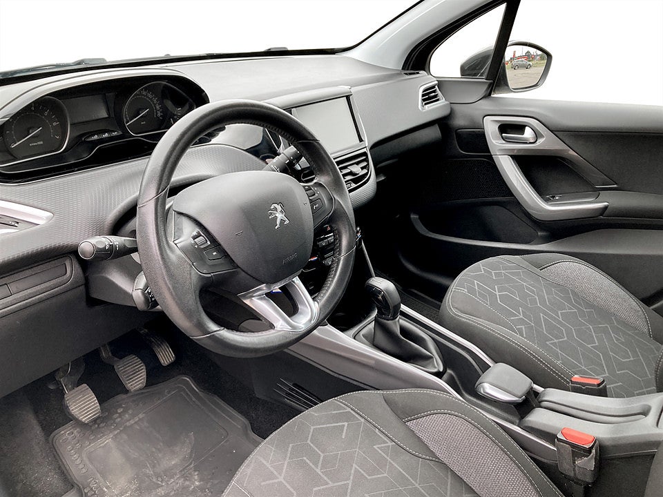 Bild på Peugeot 2008 Active 1,2 PT 82hk FARTHÅLLARE