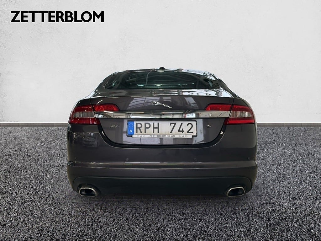 Sedan Jaguar XF 4 av 23