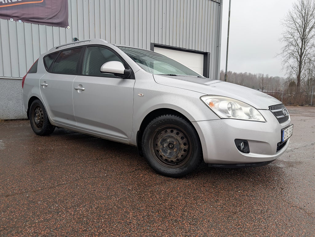 Kia Ceed cee'd_sw 1.6 CRDi EX Euro 4 nybesiktad! 