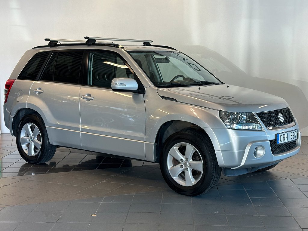 Suzuki Grand Vitara 5-dörrar 2.4 4WD Euro 5, drag, Låg mil, 3 ägare