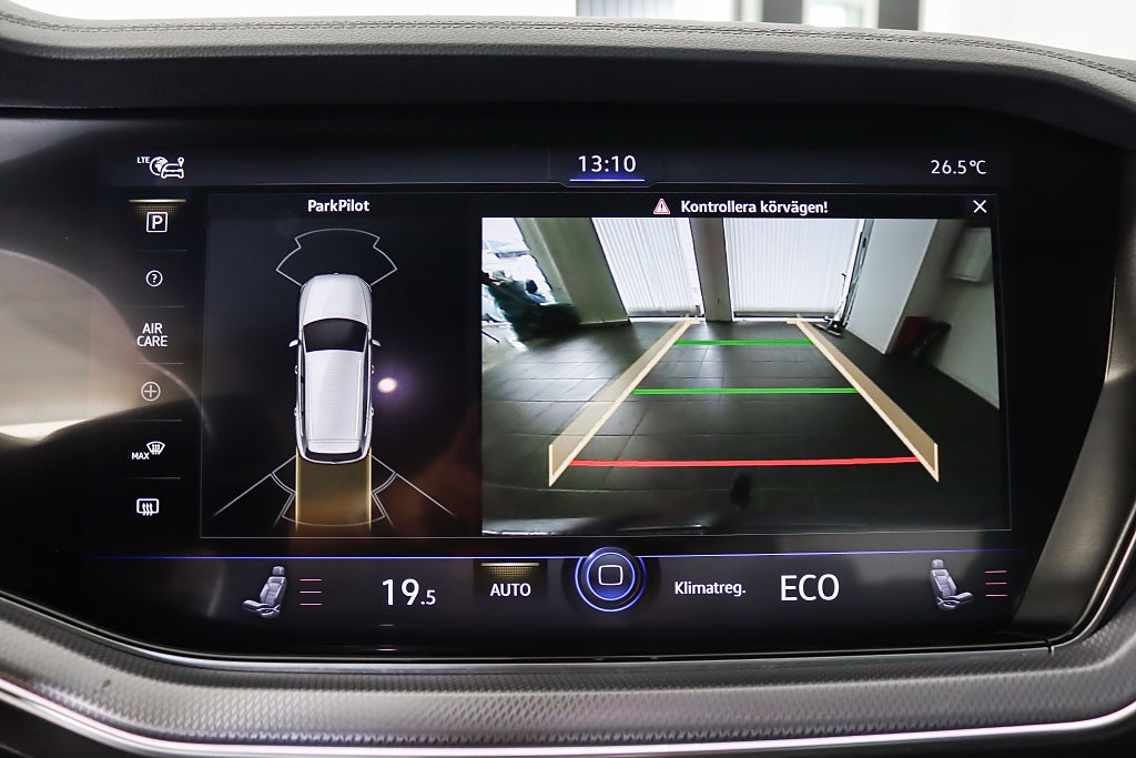 Volkswagen Touareg R eHybrid MOMS Innovation Luftfjädring Dynaudio HuD