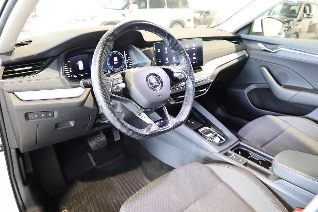 Skoda Octavia Kombi iV Style Aut Kamera Värmare Leasbar