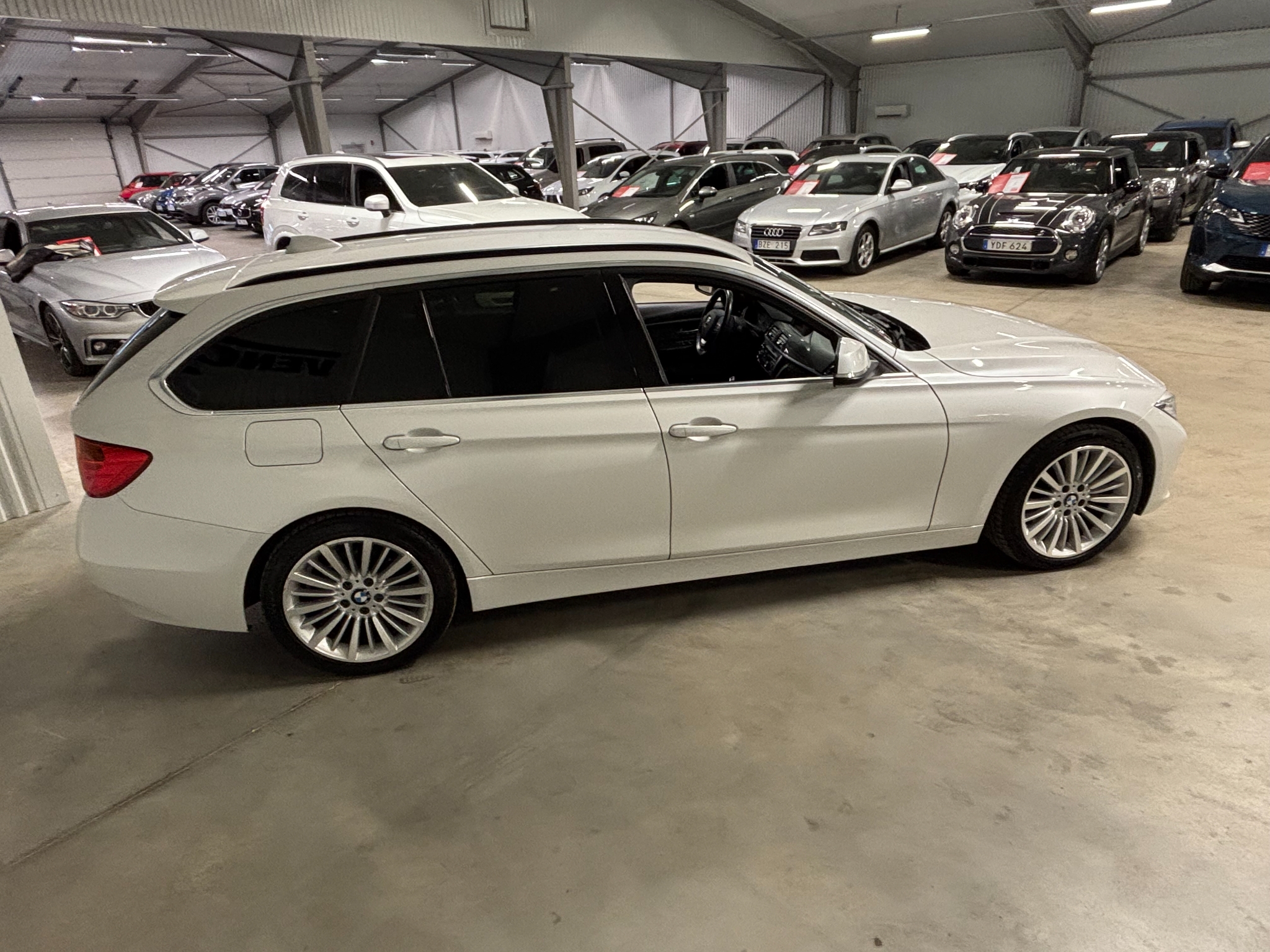 BMW 328i Luxury Line 2013, bild 3/10