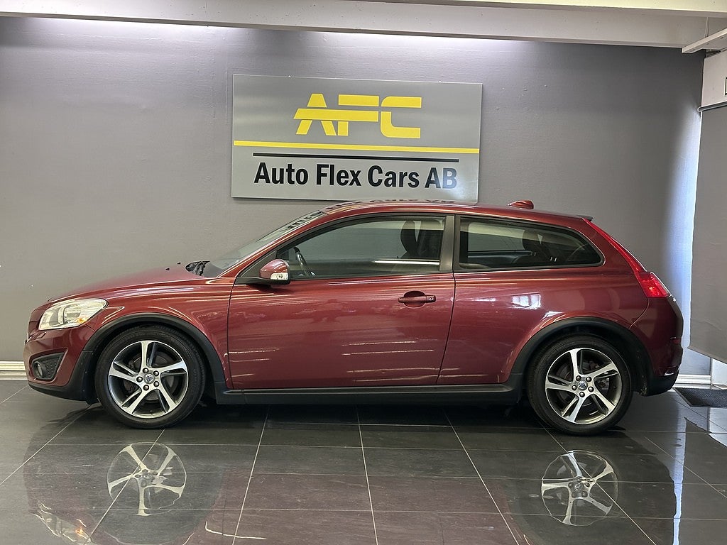 Volvo C30 1.6D DRIVe Momentum | KAMREMBYTT | FULLSERVAD |