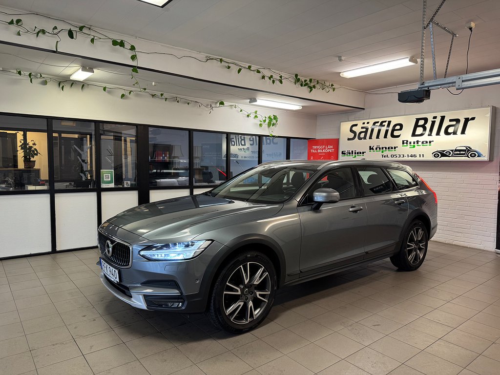 Volvo V90 Cross Country D4 AWD Geartronic Inscription, PRO!