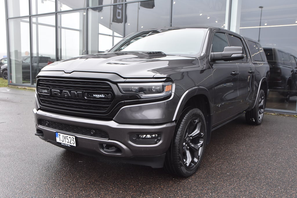 Dodge RAM 1500 Limited Night Edition V8 HEMI Leer Kåpa Släde