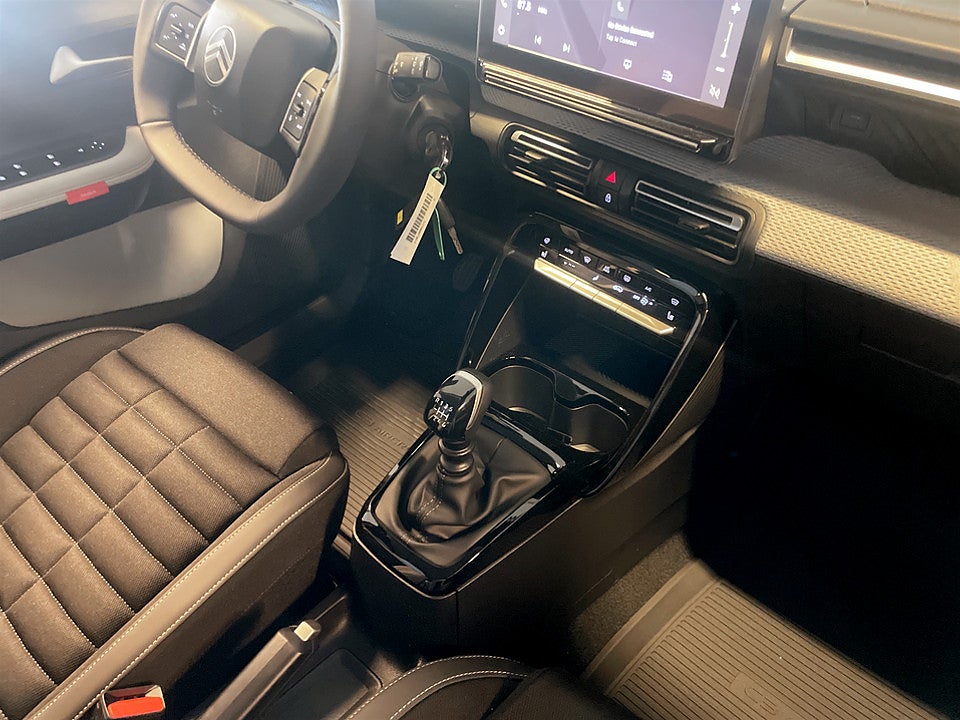 Bild på Citroën C3 Aircross Plus PureTech 100hk - OMGÅENDE LEVERANS!