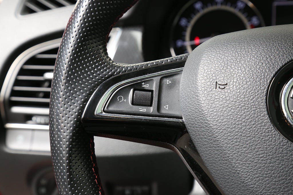 Skoda Fabia 1,2 TSI 90hk Monte Carlo Panorama Motorv 2016