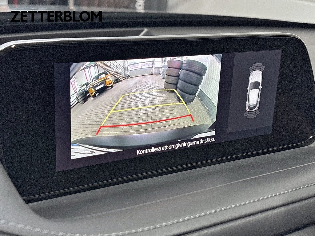 SUV Mazda CX-30 15 av 27