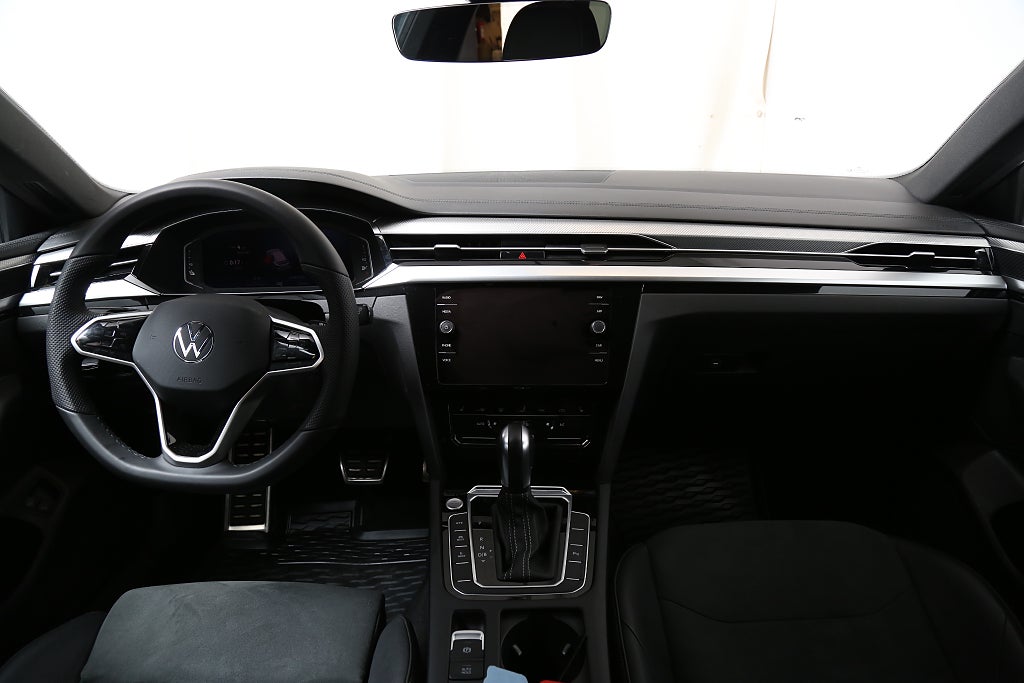 Volkswagen Arteon eHybrid Shooting Brake 218hk R-Line Värmare Drag 2022