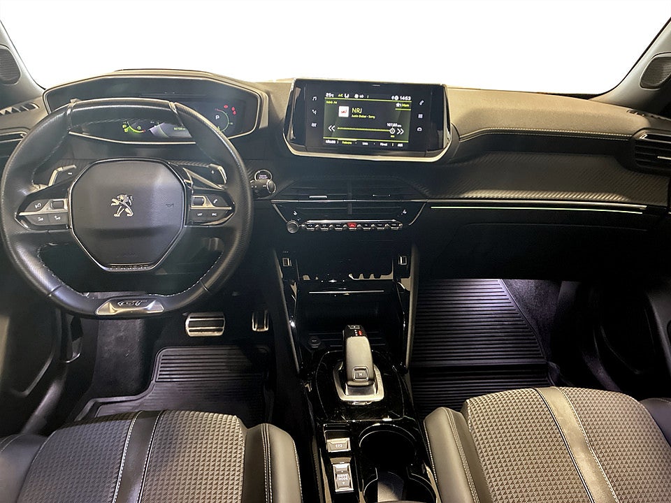 Bild på Peugeot 2008 GT-Line 1.2 PT 130kh Aut BACKKAMERA