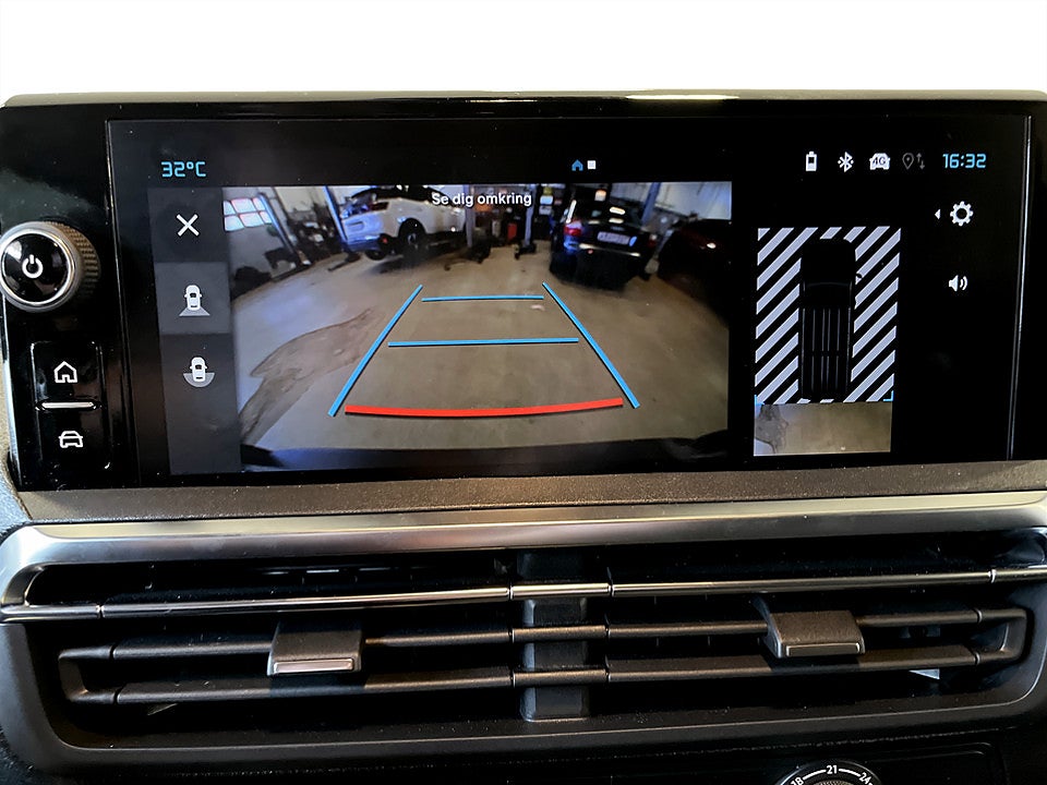 Bild på Citroën SpaceTourer ST PLUS 2.2 BHDi 180hk Aut B-KAMERA NAV