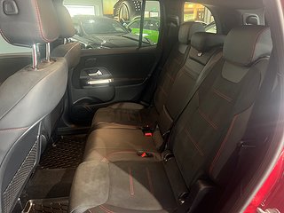 SUV Mercedes-Benz GLB 6 av 19