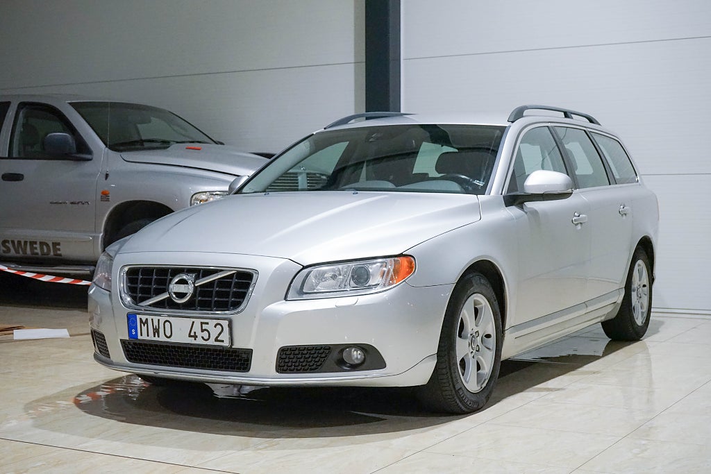 Volvo V70 D4 AUT Momentum Drag Skinn 163hk 2 Ägare