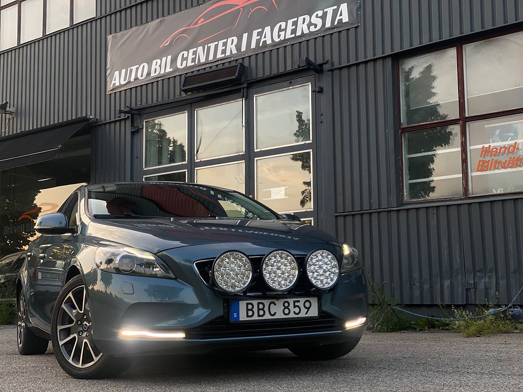 Volvo V40 T3 Momentum Ny servad Drag