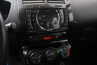 Halvkombi Toyota Urban Cruiser 10 av 15