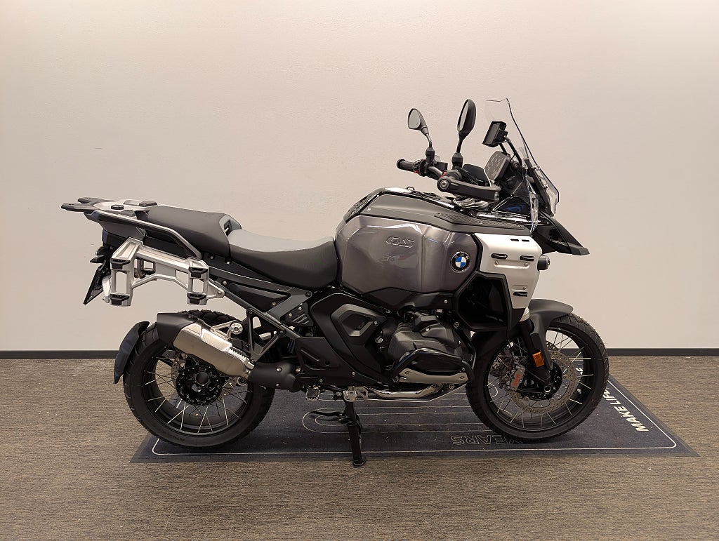 BMW R1300GS Adventure TB höjd 860-890mm KAMPANJ Touringpaket och lar
