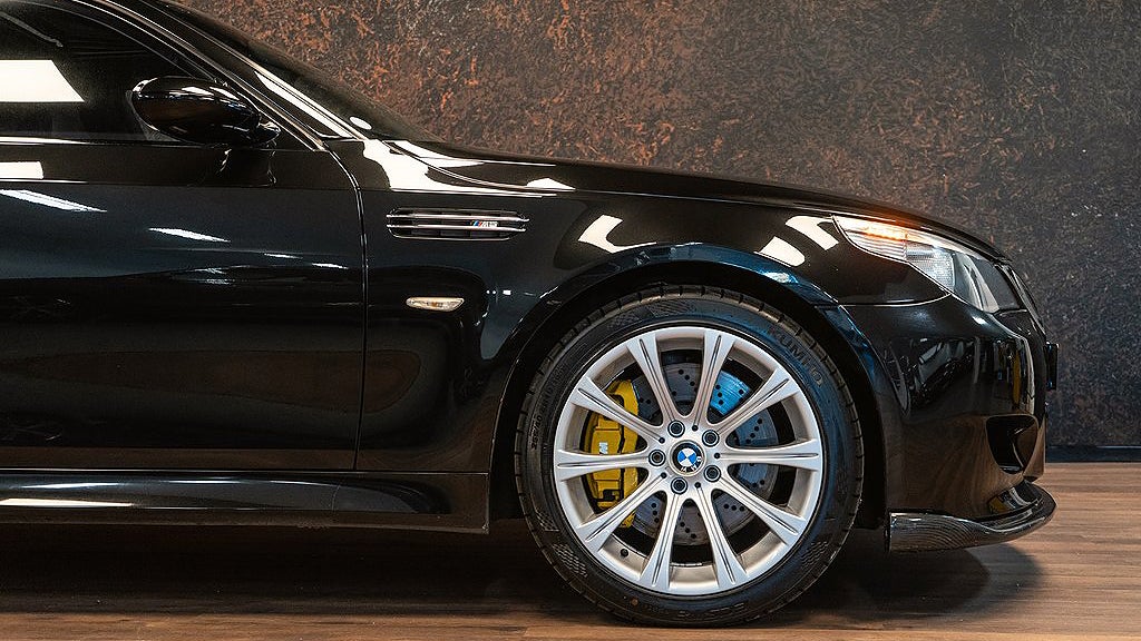 Bromsoken på BMW M5 från 2007.