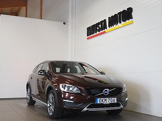 Kombi Volvo V60 Cross Country