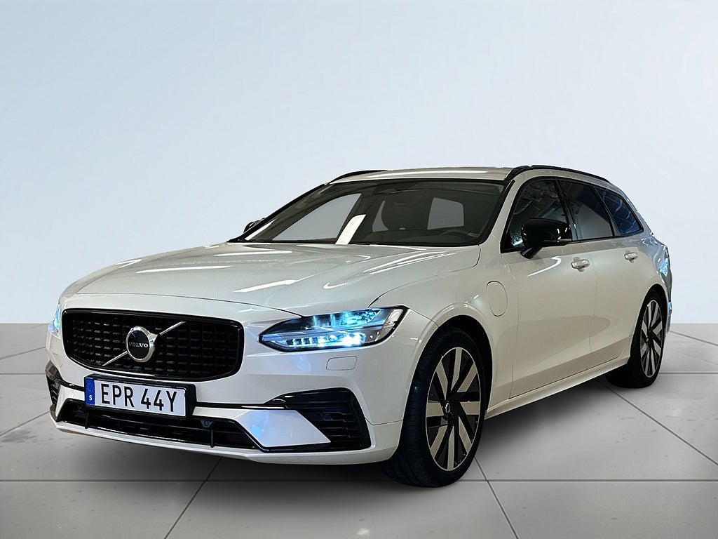 Volvo V90 T6 Plug-In Hybrid AWD Plus Dark Drag H/K Skinn SoV MOMS