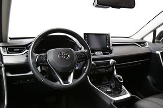 SUV Toyota RAV4 14 av 25