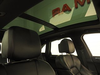 SUV Porsche Macan 24 av 25